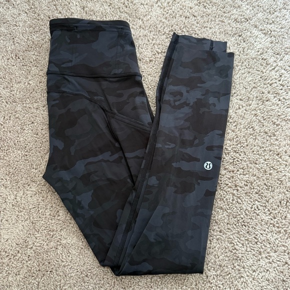NWOT Lululemon High-Waisted Women’s Leggings - Picture 4 of 6